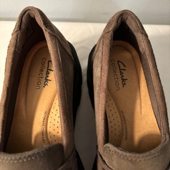 Clarks Womens Dark Olive Loafer - Picture 3 of 7